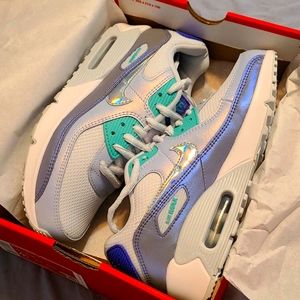 Nike 90s never worn 4.5y or 6.5 woman